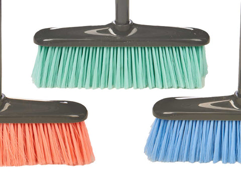 Escoba con Palo Madera Antracita surtido 3 colores